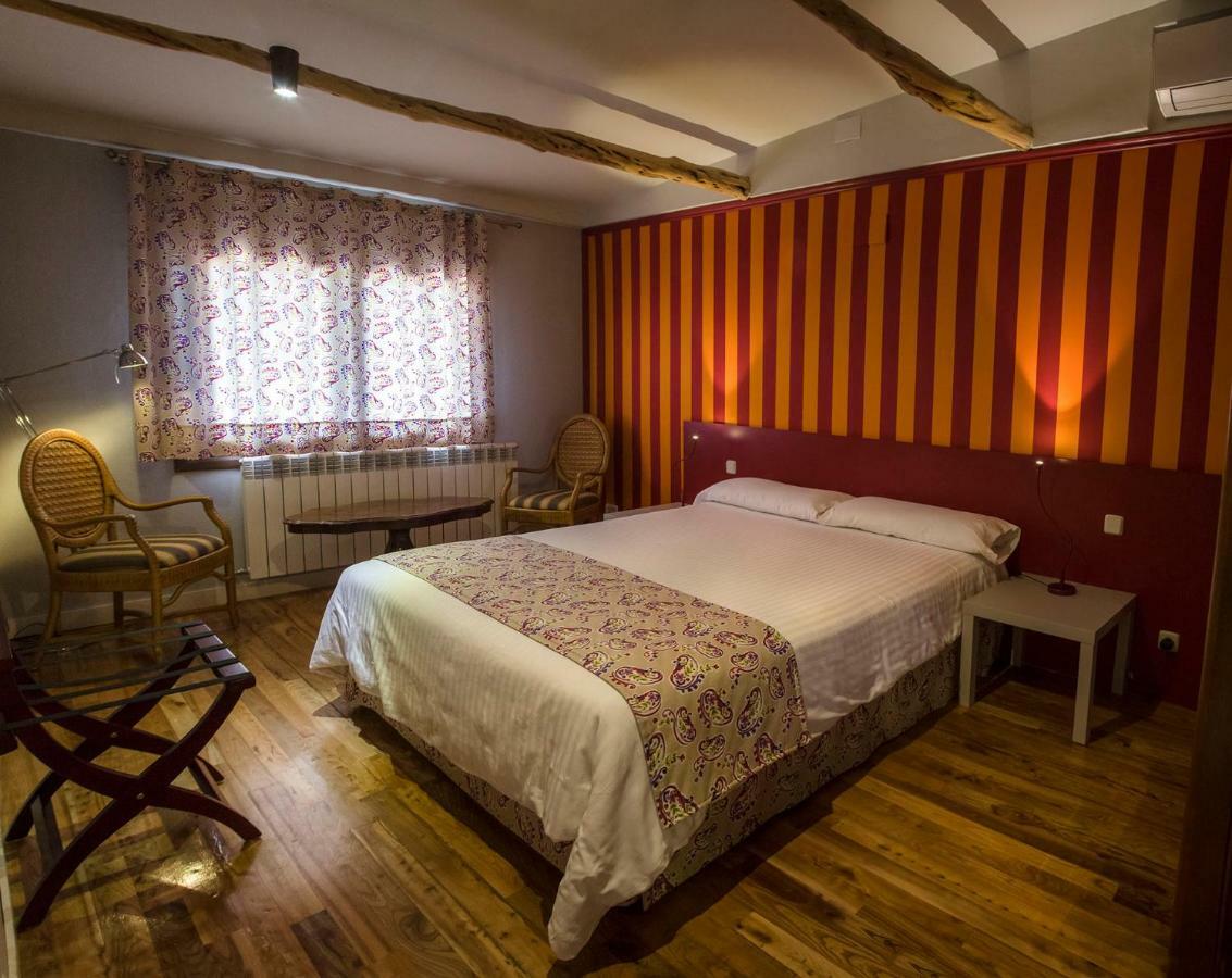 Apartamentos Rurales de la Sexma del Sabinar Corduente Exterior foto